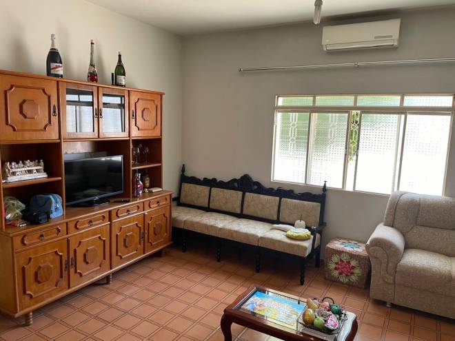 AV. ANTONIA PORTOLEZ, 515