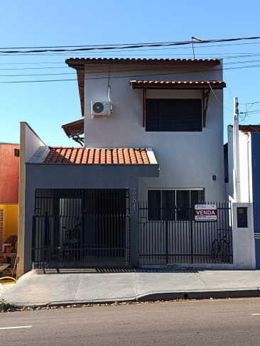 Rua Julia Sales, 384