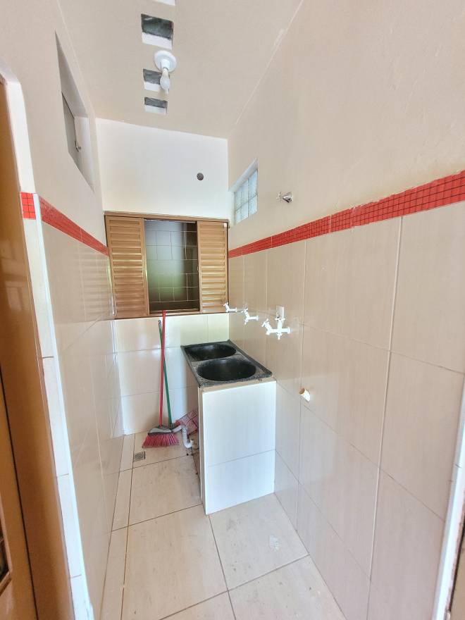 Arcebispo Lemieux, 693