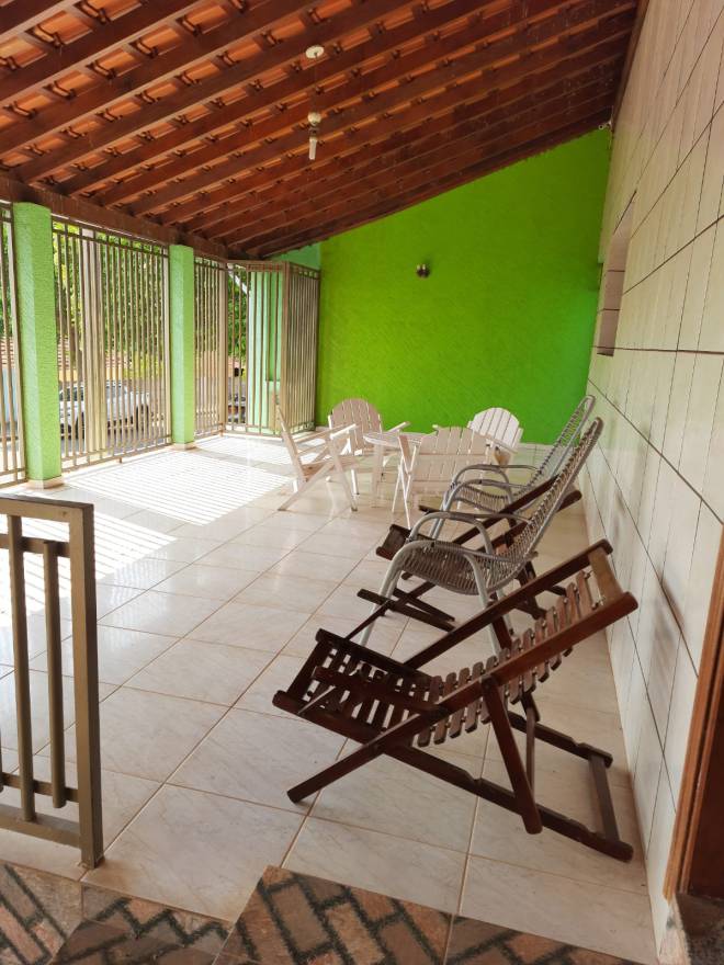 Rua Tupiniquins, 345