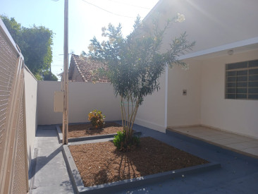 Av. Senador Pizza, 198